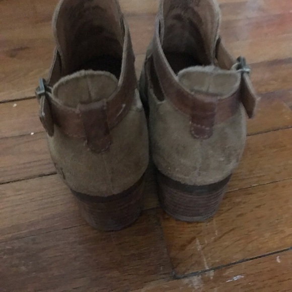 Born booties - Picture 3 of 5